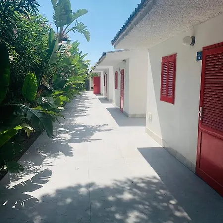 Gasthof Stanze Al Mare Di Lucia