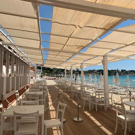 Stanze Al Mare Di Lucia Penzion Fontane Bianche